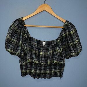 cropped printed puff sleeve top